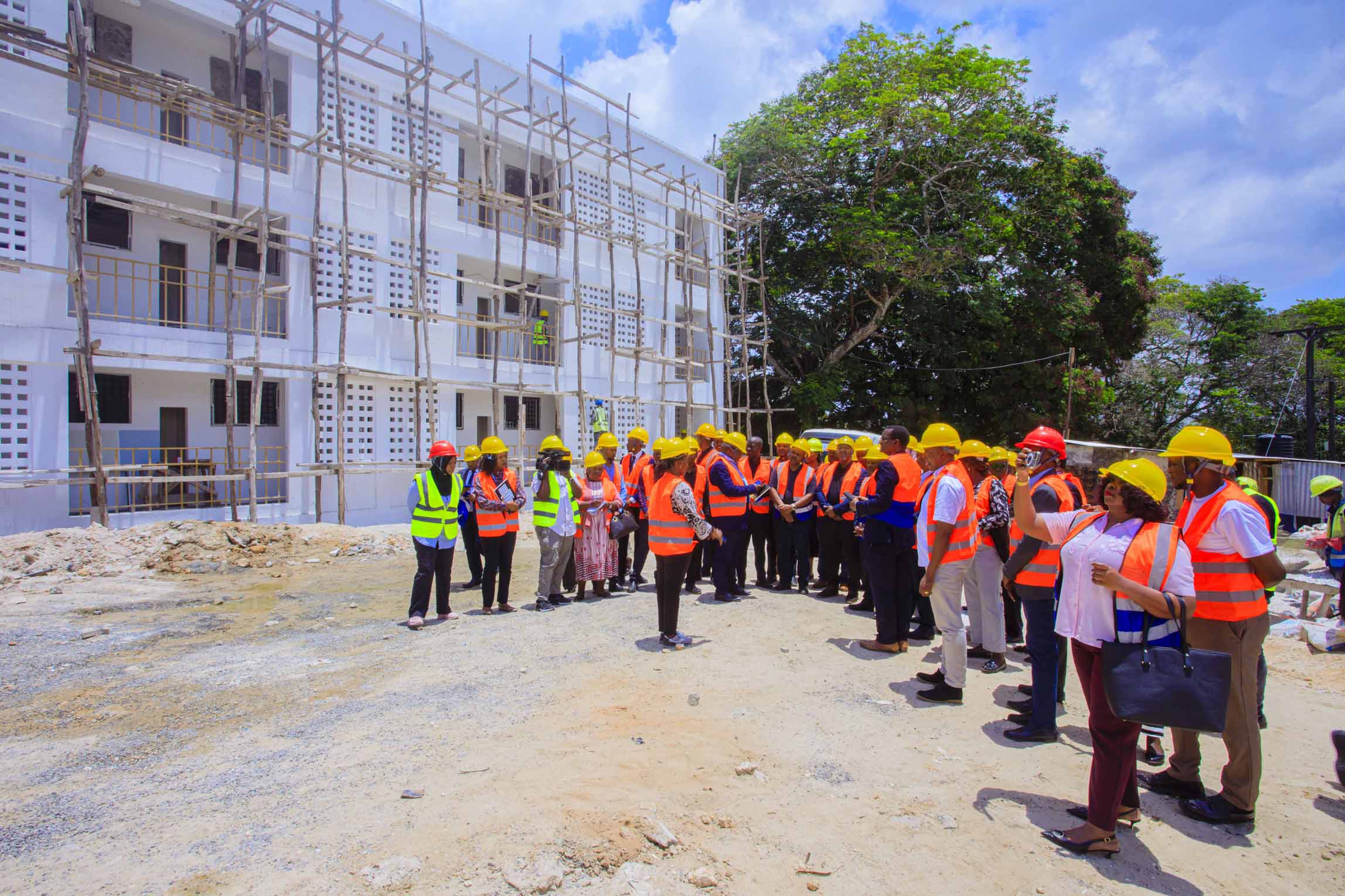 UDSM Showcases HEET Progress to Tanzania Editors Forum